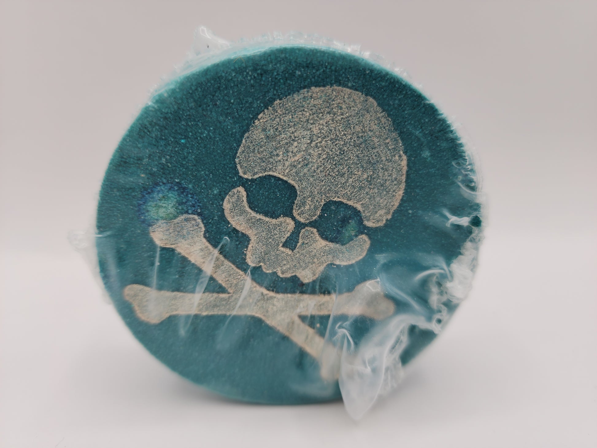 Odd Fellow Soaking Bath Bomb