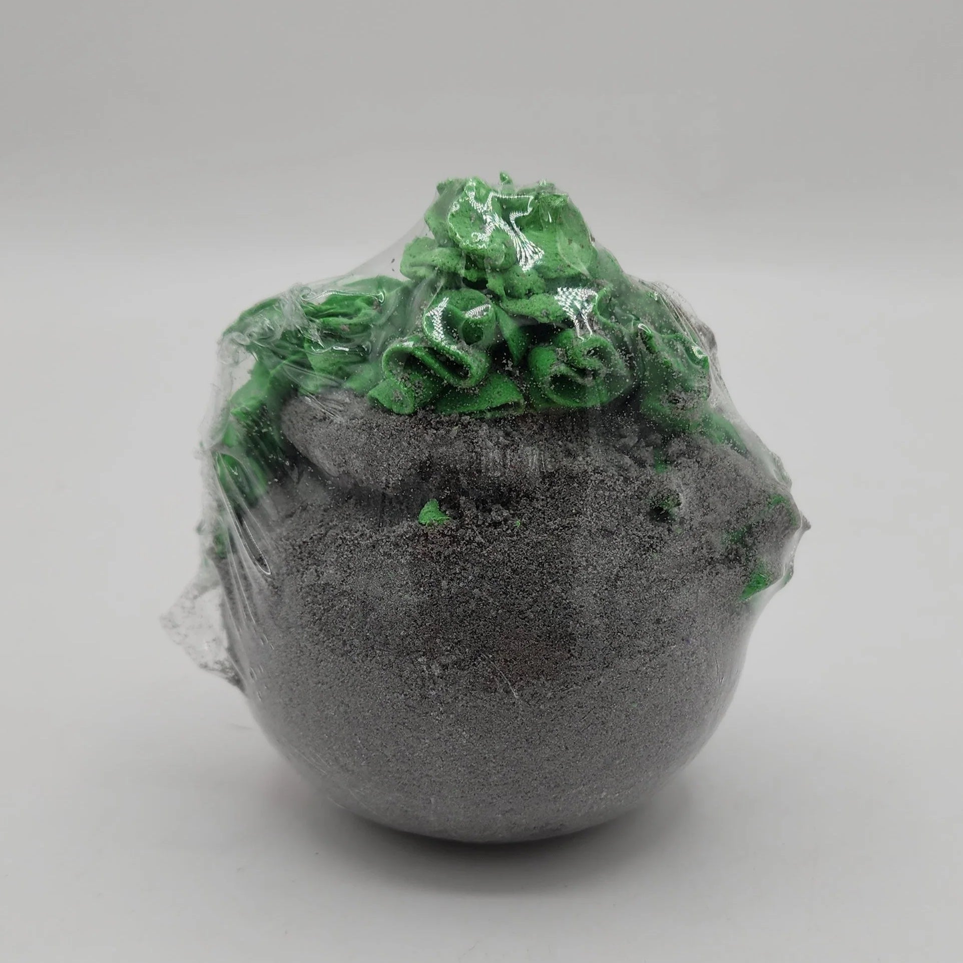 Witch’s Brew Bath Bomb Cauldron