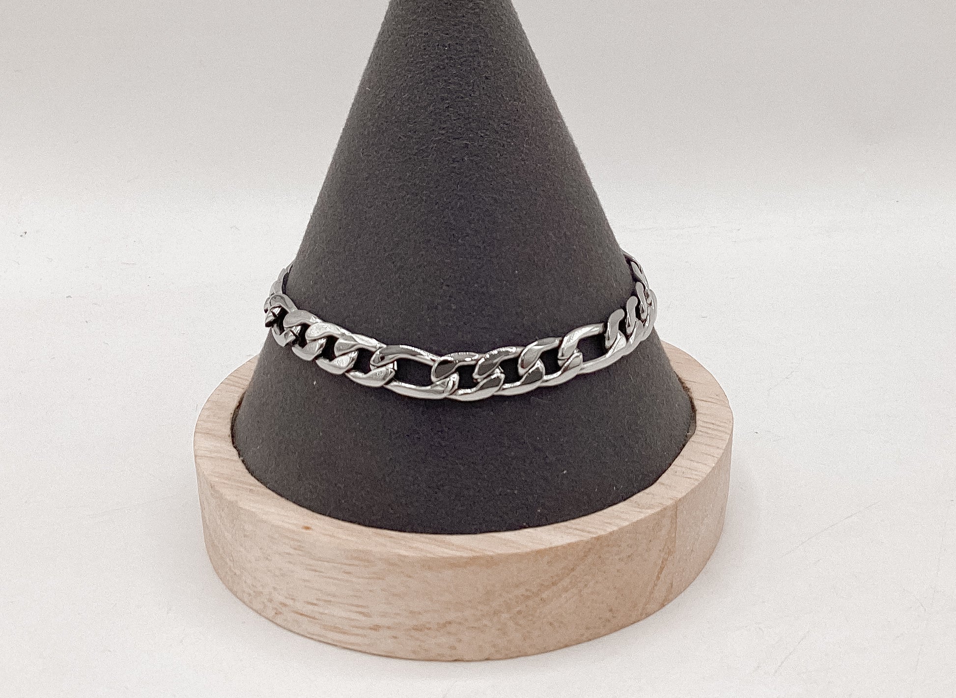 Golden Ember Chain Bracelet