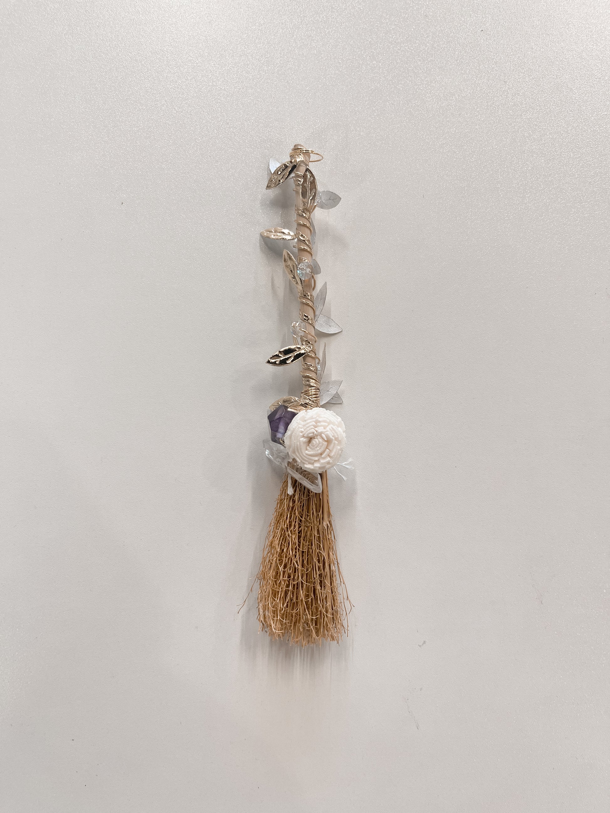 Salem Broom Hanger