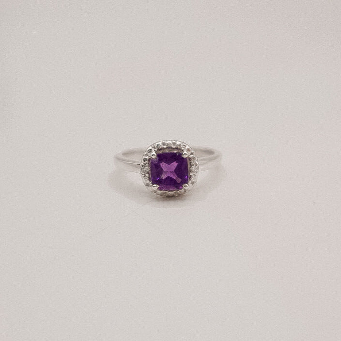 Starlight Spell Ring – Square-Cut Amethyst Sparkle