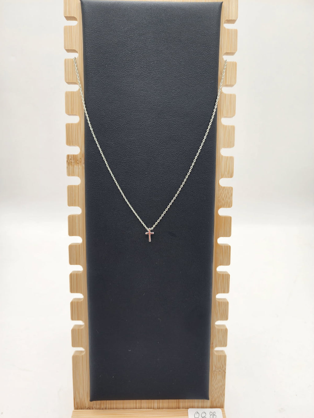 Small cross necklace