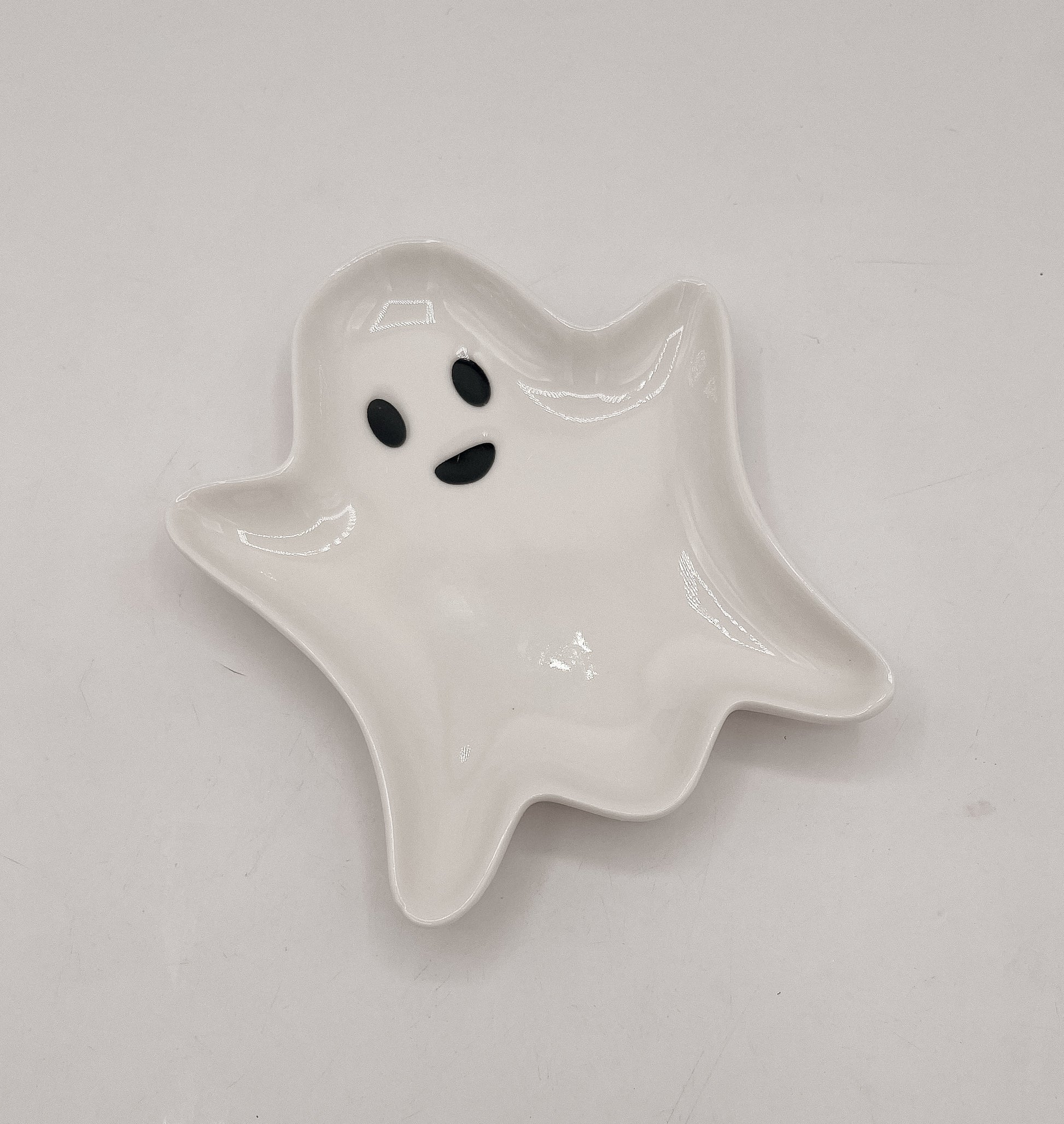 Boo-tiful Ghost Trinket Dish – A Friendly Haunt for Your Treasures