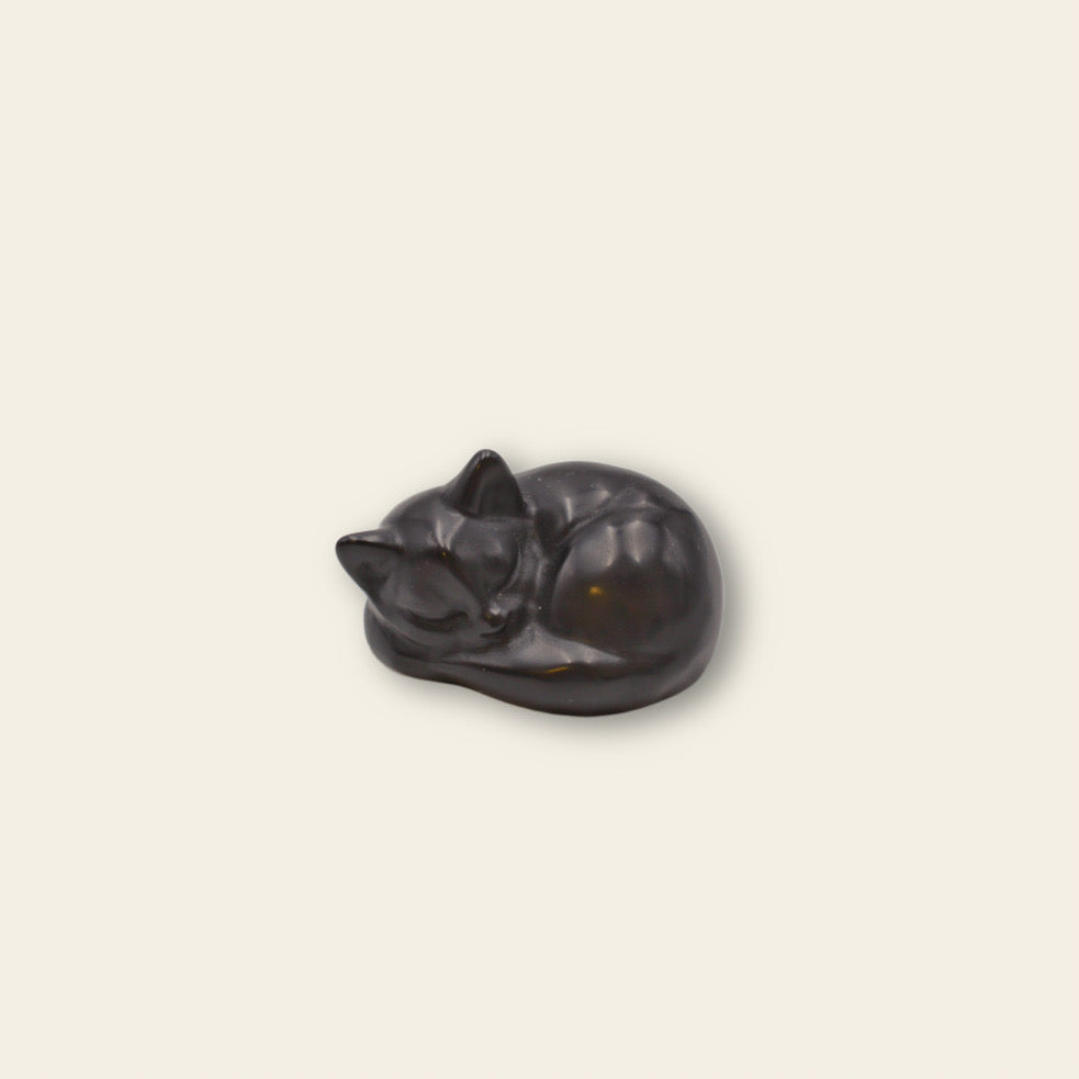 Sleepy Cat Crystals