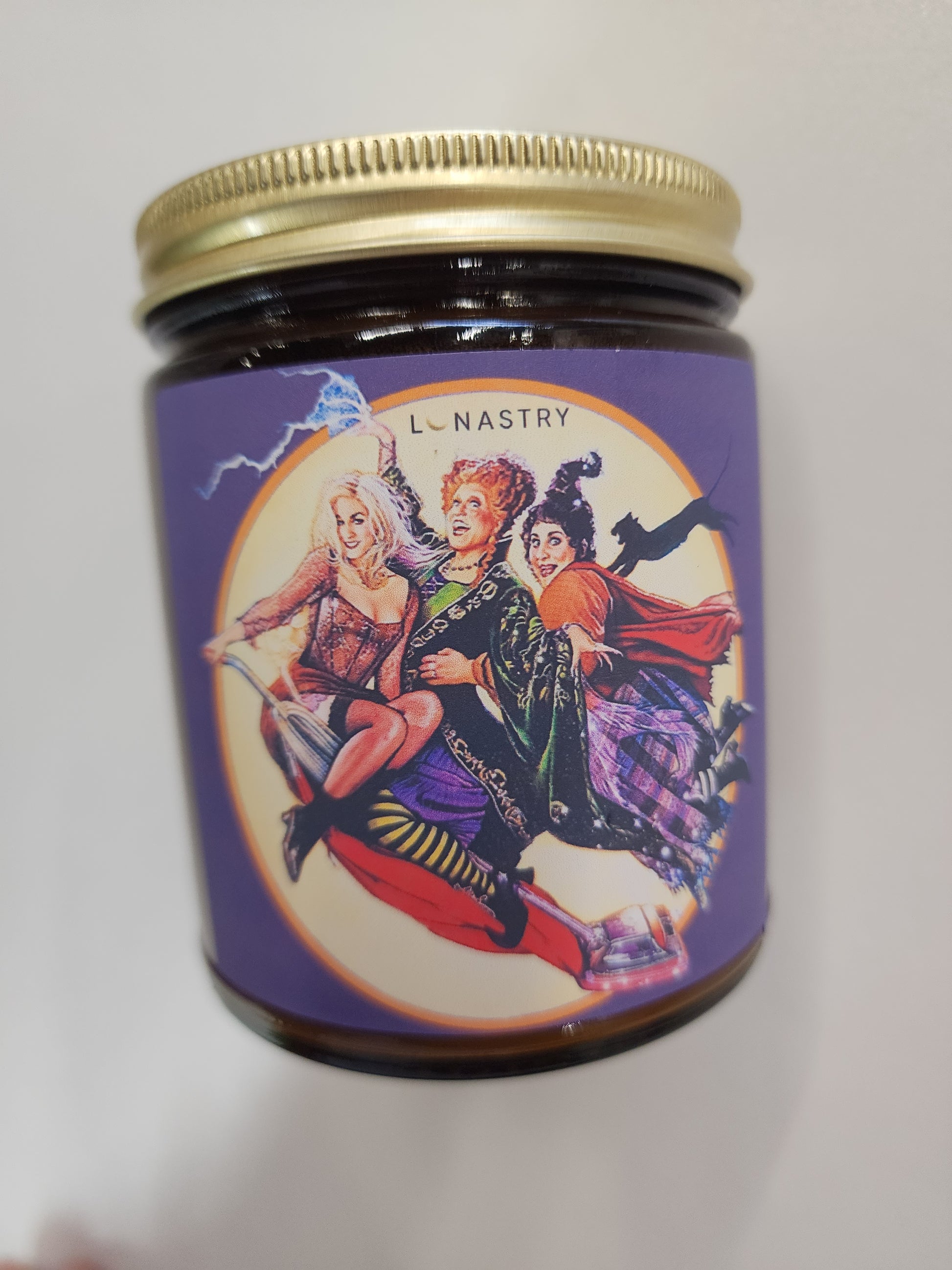 Come we fly! Hocus Pocus candle