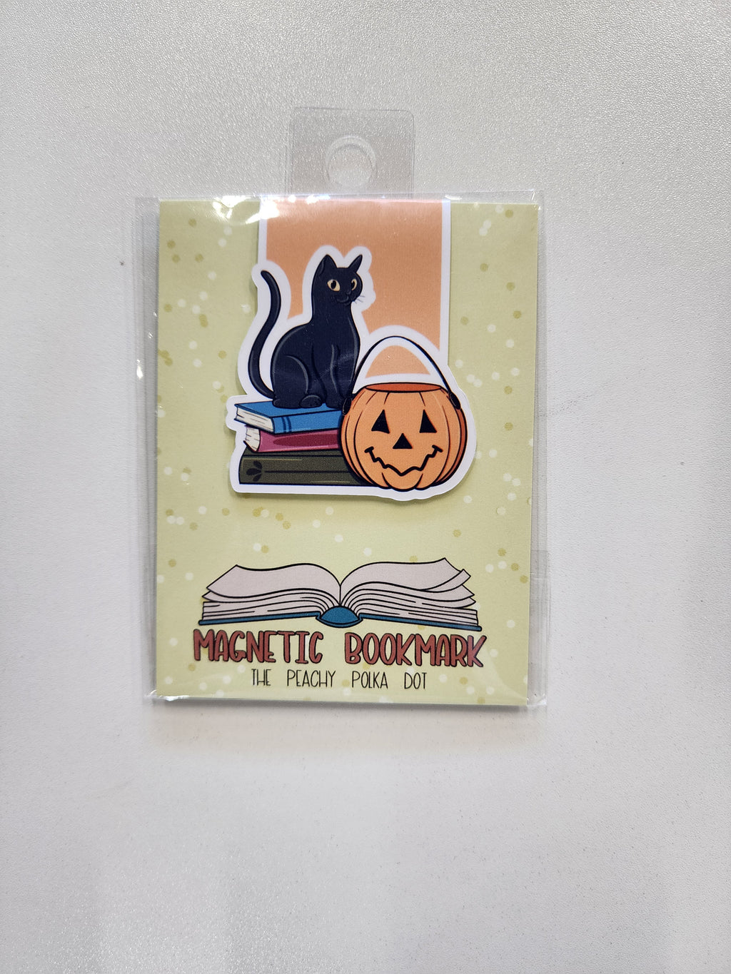 Magnetic bookmarks