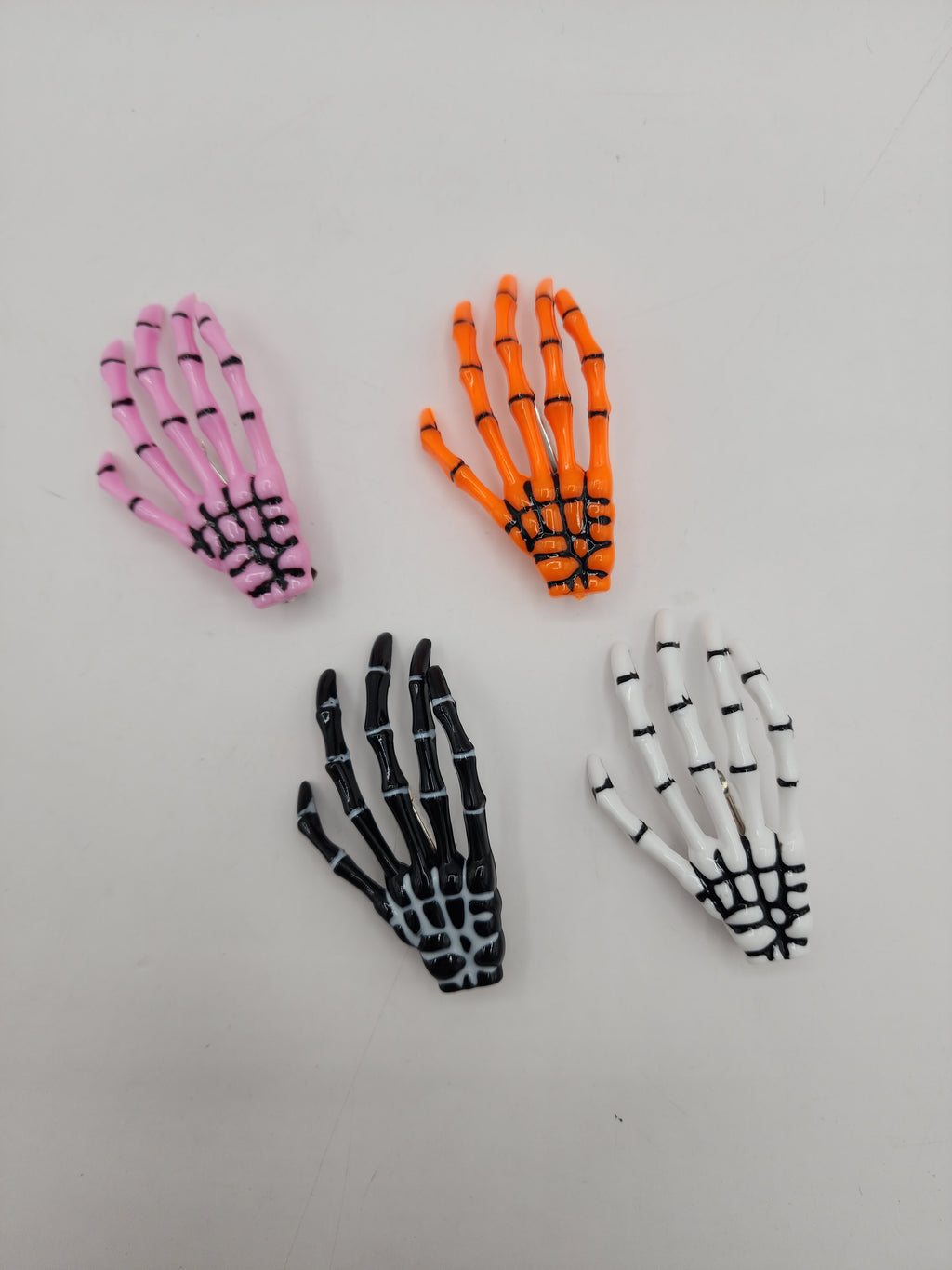 Skeleton Hand Clip